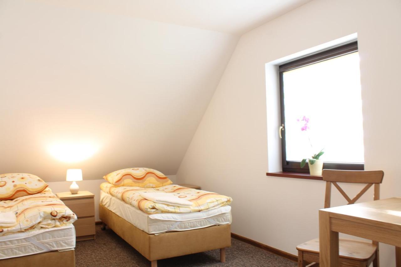 Domki W Porcie Zielony Gaj Mikołajki Exterior foto