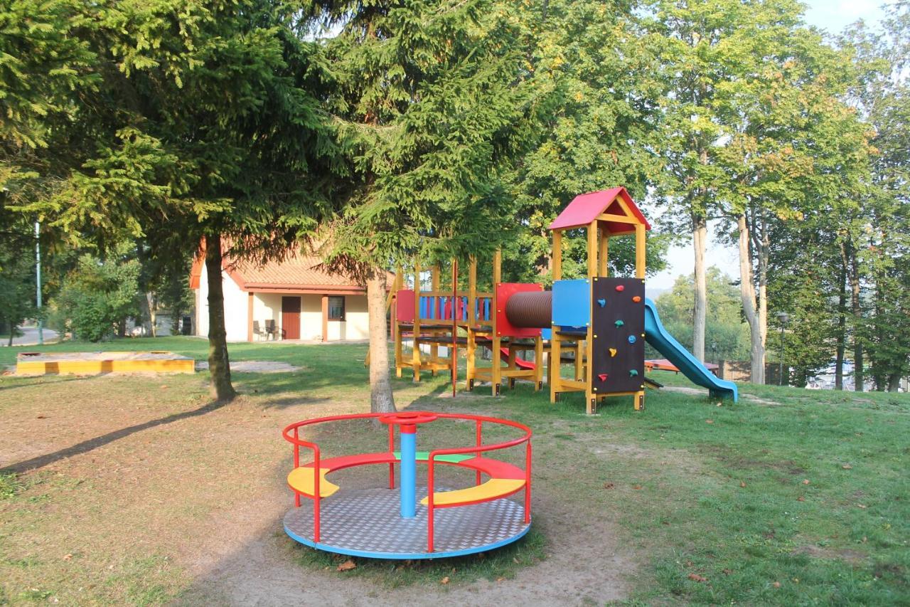 Domki W Porcie Zielony Gaj Mikołajki Exterior foto